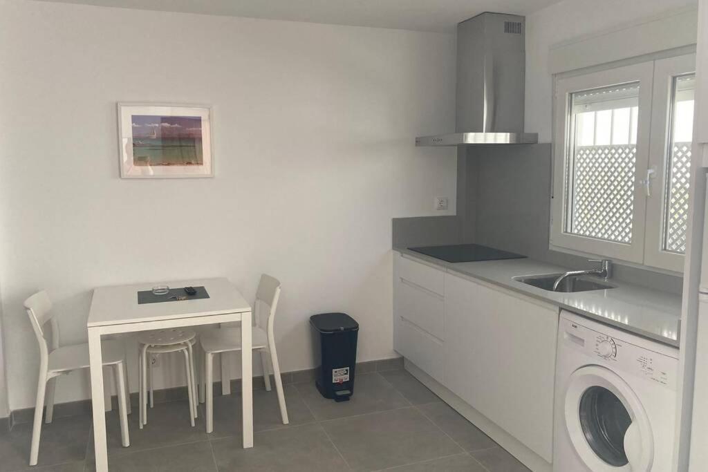 טריפה Loft Independiente A 150 Mtrs De La Playa Wifi Aire Acondicionado מראה חיצוני תמונה
